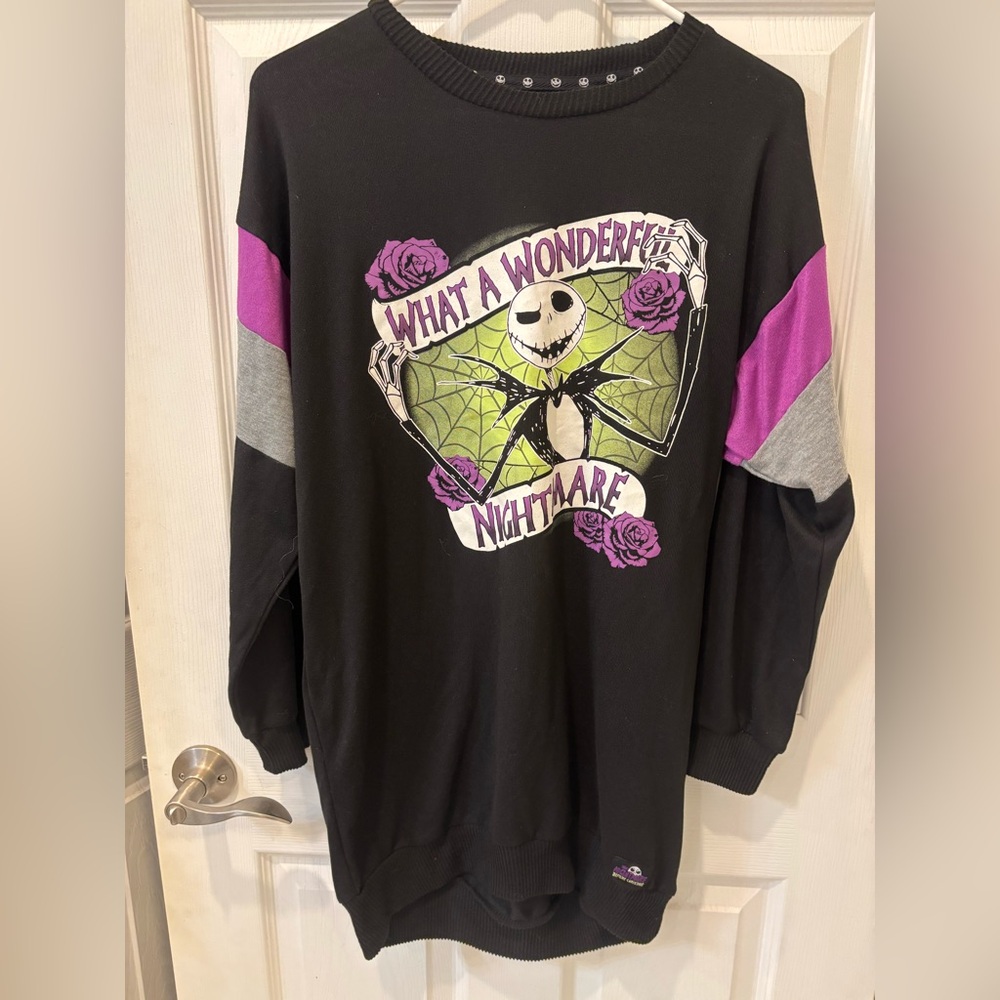 The Nightmare Before‎ Christmas Sleep shirt/ Pajamas